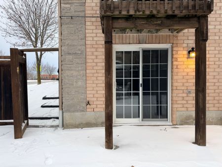 For Lease - 331 Spruce Grove Crescent Unit# Lower, Newmarket, Ontario - Photo 2