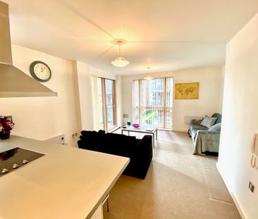 1 Bed Flat, Hornbeam Way, M4 - Photo 4