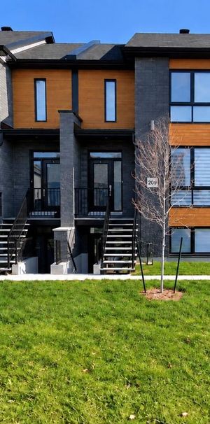 213 Rue Du Pirée (Gatineau) 213 Rue Du Pirée 1 - Photo 1