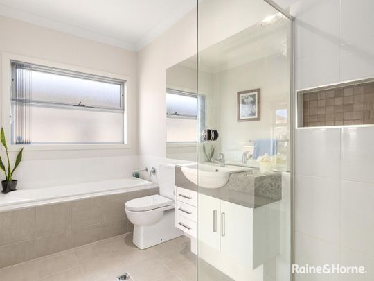 STUNNING HOME IN THIS QUIET AND CONVENIENT LOCATION!! - Photo 1