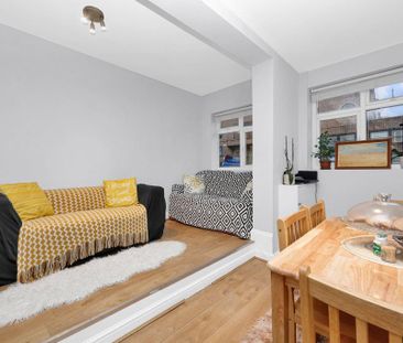 2 bedroom flat to rent - Photo 3