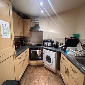 Loates Lane, WATFORD - Photo 2