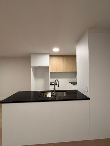 Appartement à Longueuil (Saint-Hubert) - Photo 4