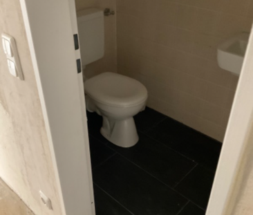 Modernisierte Balkonwohnung für die kleine Familie - Photo 5