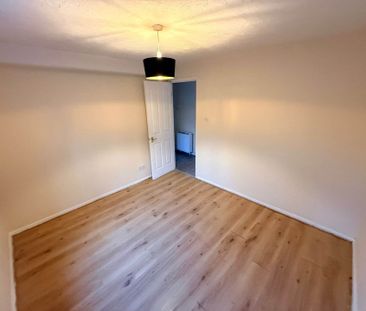 Price £925 pcm - Available 17/12/2025 - Unfurnished - Photo 1