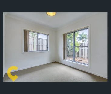 “Modern 3-Bedroom House in Browns Plains” - Photo 5