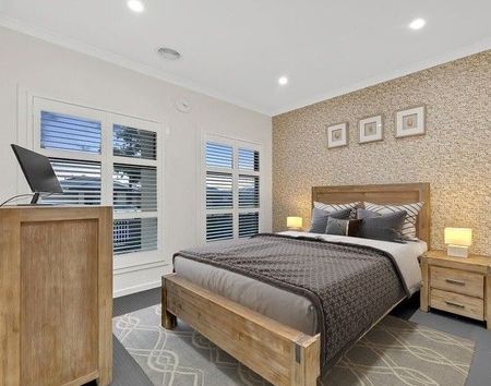 Large Spacious Family Home! - Photo 5