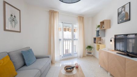 Piso de alquiler en Carrera de Capuchinos, 29, El Molinillo - Capuchinos - Foto 2