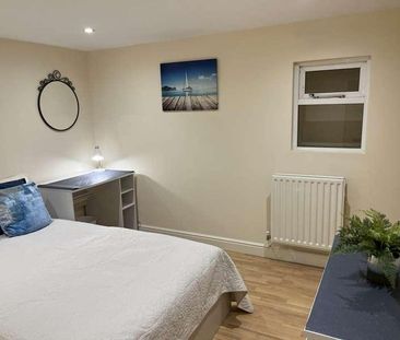 Springfield Road, Guildford, Surrey, GU1 - Photo 3