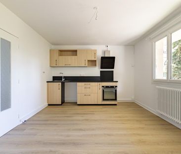 Location Appartement 2 pièces 38m² NANTES 44300 - Photo 2