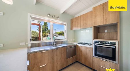 If space is what you are looking for, then look no further! - Photo 3