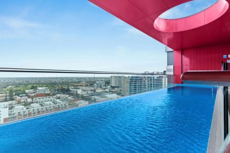 Fully Furnished Modern City Retreat with Resort Facilities - Photo 5