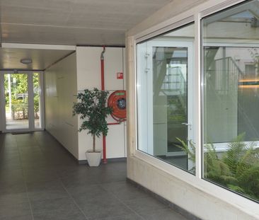 Gelijkvloers 1 slpk. app., met een bew. opp. van 79m². - Photo 6