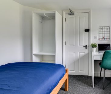 Room in a Shared House, The Crestway, BN1 - Photo 3