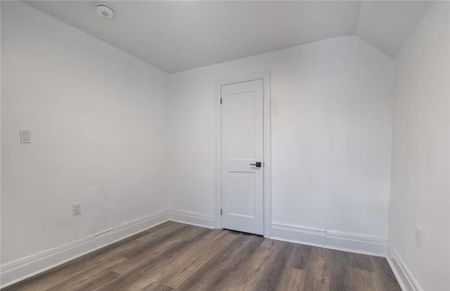 For Lease - 198 Sherman Avenue Unit# 2, Hamilton, Ontario - Photo 2
