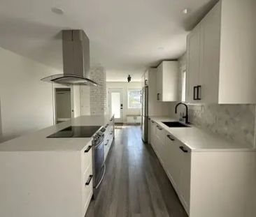 Immaculate Fully Renovated 3 Bedroom | Edmonton - Photo 1