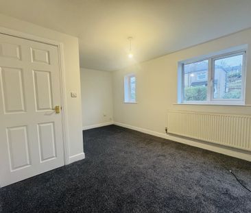 Platt Court, Shipley - Photo 1