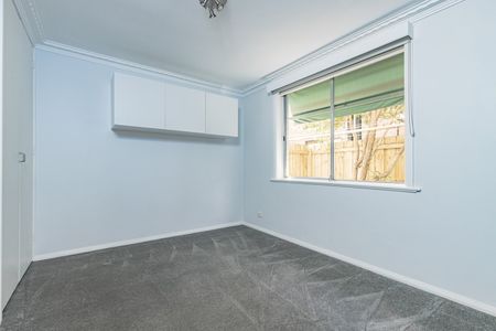 2/66 De Carle Street, Brunswick VIC 3056 - Photo 5