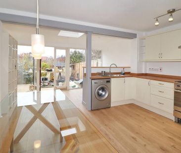 2 bedroom terraced house to rent - Photo 5