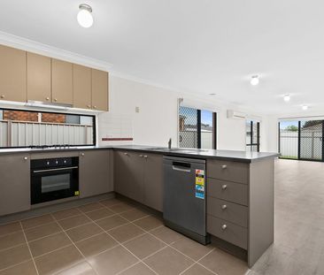 Spacious 4-Bedroom Family Home in Prime Brookfield Location - Photo 1