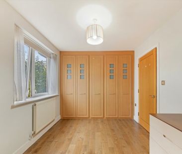 2 Bed Flat, Settlers Court, E14 - Photo 3