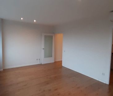 Piso de alquiler en Plaça Josep Pallach, La Vall d'Hebron - Photo 1