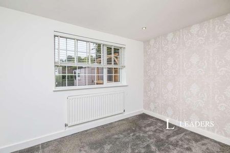 Woodhedge Drive, NG3 - Photo 4