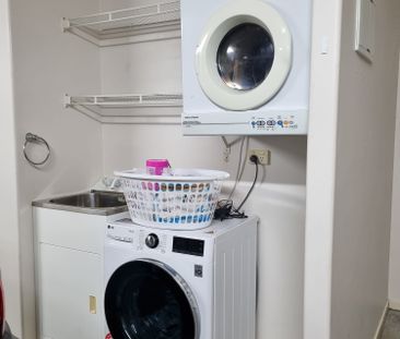 Cul-De-Sac Living - Beachlands - Photo 3