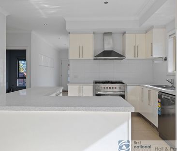 1 / 80 King George Parade, Dandenong - Photo 3