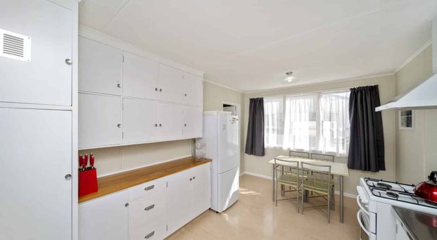 Cozy Home In Great Location - Photo 1