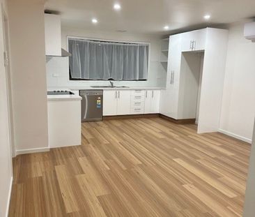 1 / 7 Vera Court, Dandenong - Photo 2