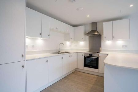 Milton Mount, Old Road East, Gravesend, Kent, DA12 - Photo 5