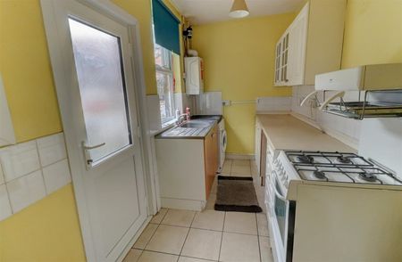 2 BED Terraced House To rent - Photo 5