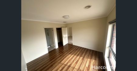 Three Bedroom House - Photo 4