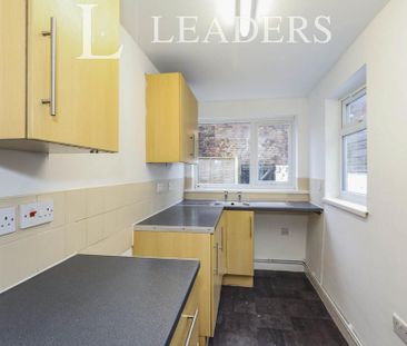 2 bedroom terraced house to rent - Photo 6