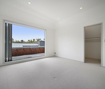 Super Stylish Modern Home - Photo 6