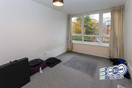 Ingledew Court, Alwoodley, LS17 - Photo 5