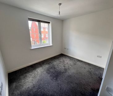 Churchbeck Chase, Radcliffe - Photo 2