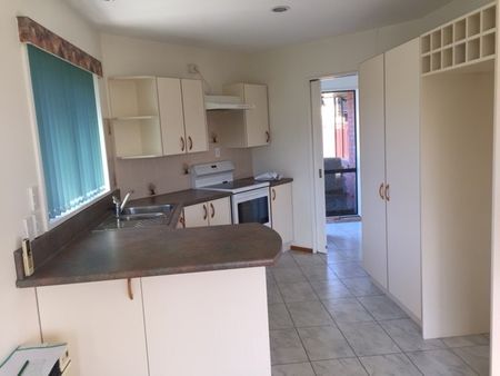 6 Archduke Lane, Halswell - Photo 2