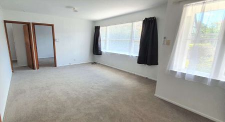 2 Bedroom Unit zoned for MAGS /Gladstone - Photo 5