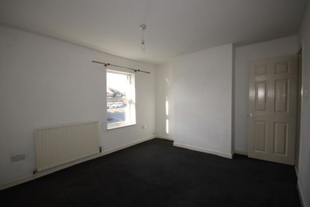 2 bedroom terraced house to rent - Photo 3