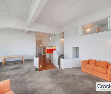 Carpark included - 3 large bedrooms + 1 Single bedroom or home offi... - Photo 2