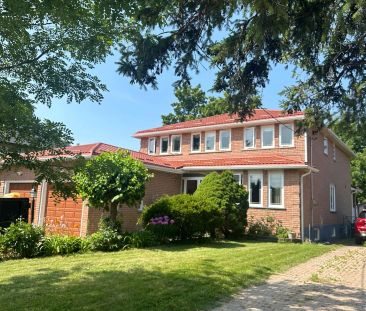 Detached Home For Lease | E9238056 - Photo 1