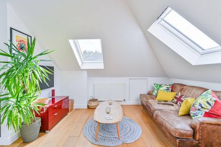 5 bedroom detached house to rent - Photo 3