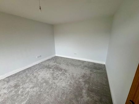 5 Legamaghery Road, Fintona, BT78 2HA - Photo 3