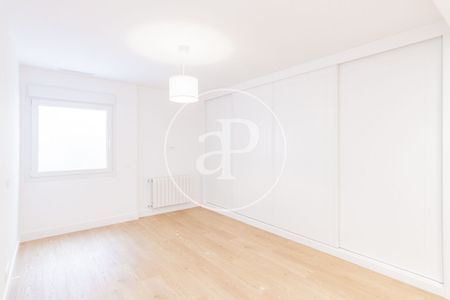 Flat for rent in Niño Jesús (Madrid) - Foto 3