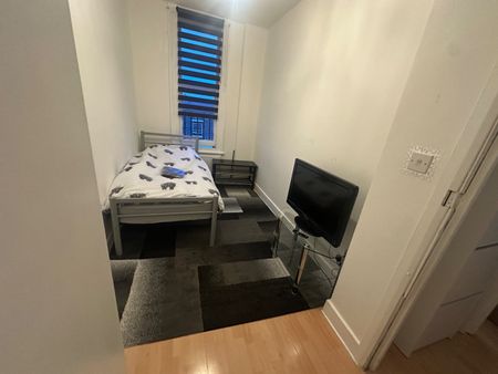 Room in a Shared House, Brecknock Road, N19 - Photo 2