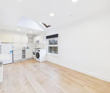 Studio to rent - Photo 3