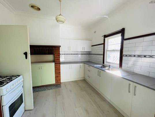 2 Bedroom Home in the Heart of Nowra's CBD - Photo 1