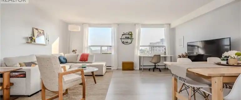 18 HOLBORN Court Unit# 503 | 18 HOLBORN Court Unit# 503, Kitchener - Photo 1